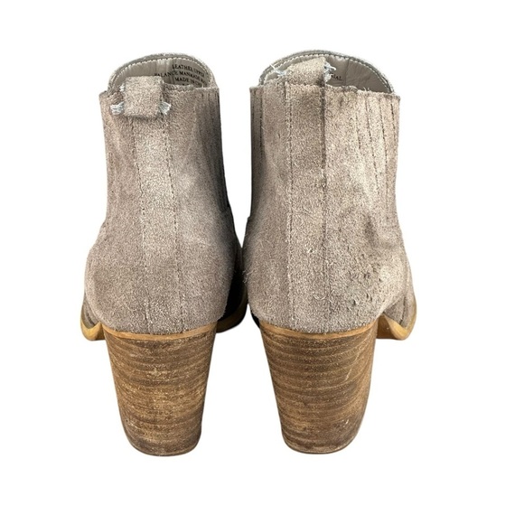 Amelia Grace booties 7M leather upper 2 1/2" heel beige color - Picture 5 of 13